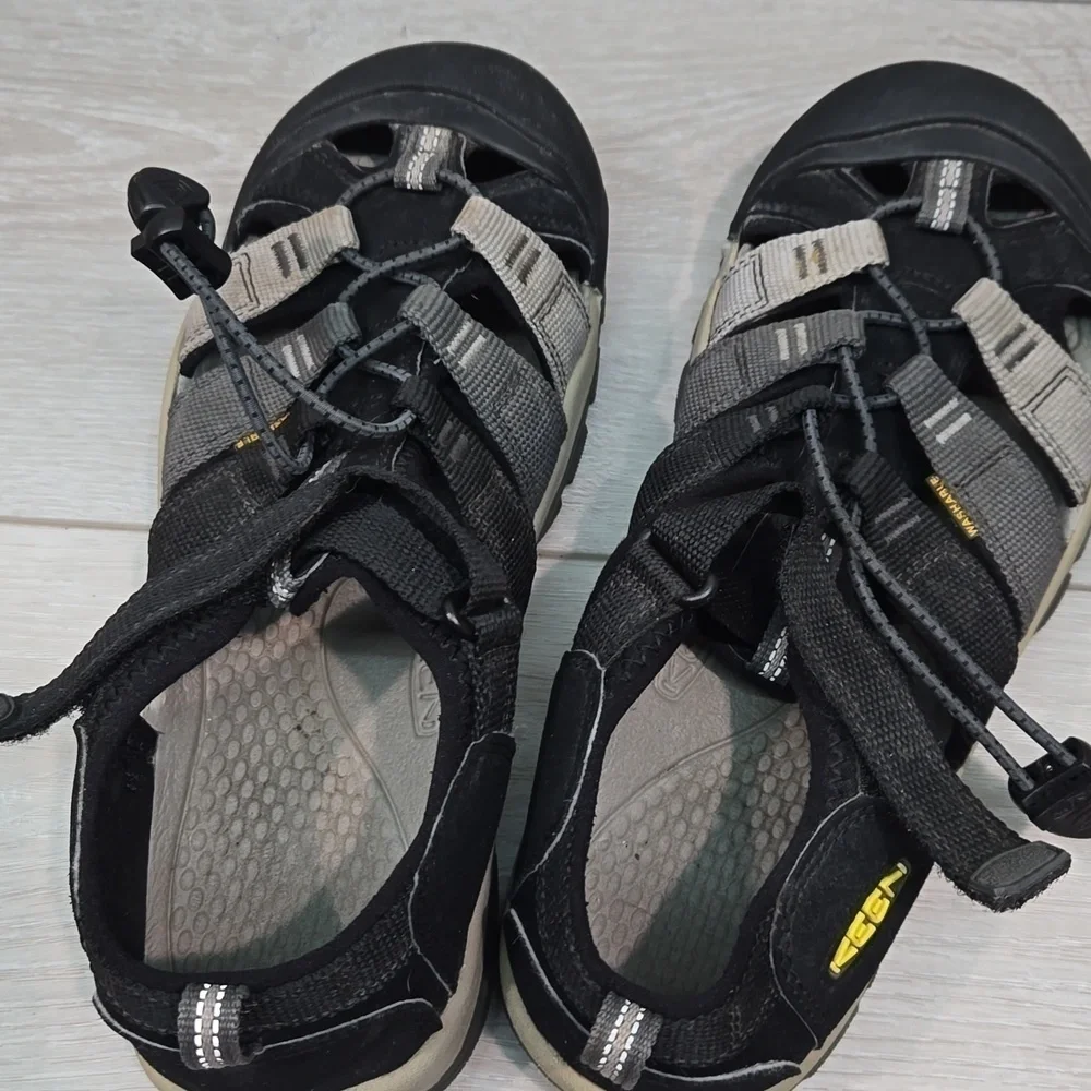 Keen Mens Outdoor Hiking Fisherman Whisper Sandals shoes sz 6